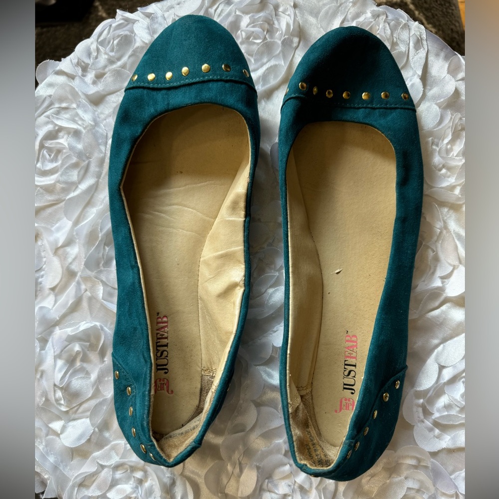 JustFab Studded Ballet Flats. Color Teal. Size 9.5